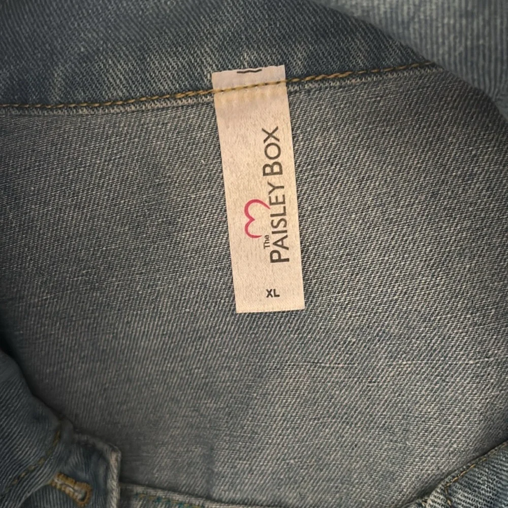 Wife of the party, Jean jacket size extra large - Picture 4 of 4